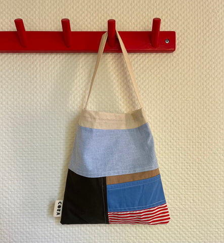 Tiny tote 4